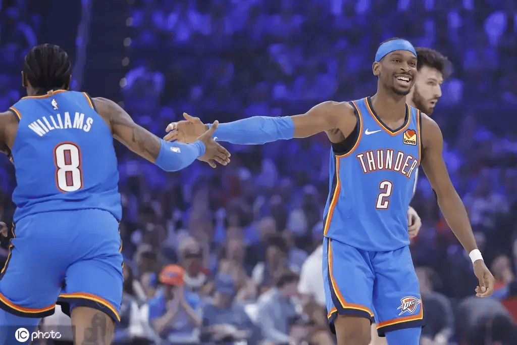 季后赛前瞻：雷霆要破卫冕魔咒 老詹能等来帮手吗？